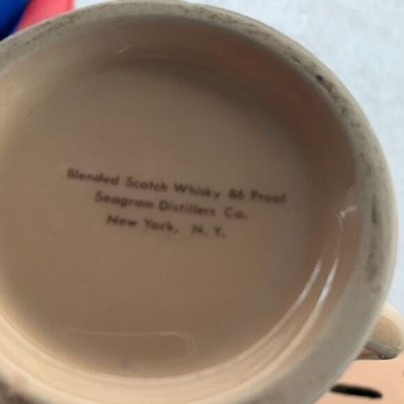 Vintage Seagrams 100 Pipers Scotch Whisky Pitcher Barware - Picture 9 of 9